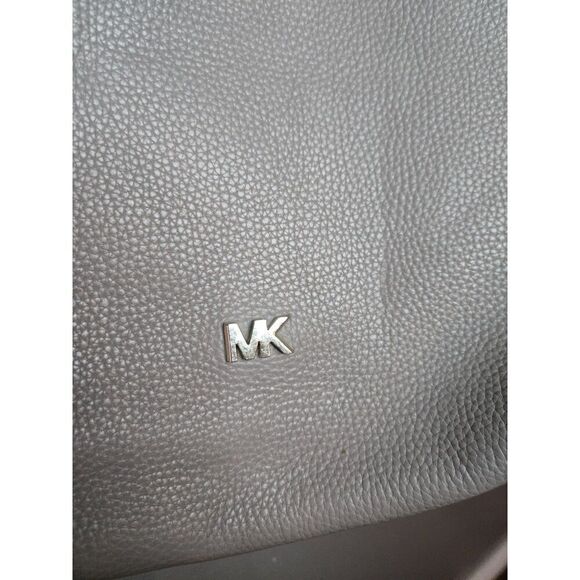 Michael Kors Junie Pebbled Leather Gray Crossbody Bag - Picture 4 of 9